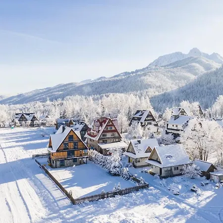 Udanypobyt Dom Valley Вилла