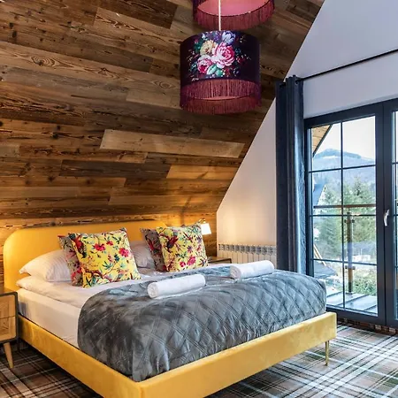 Udanypobyt Dom Valley Villa